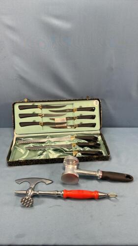 GOLD-EBONY CARVING SET