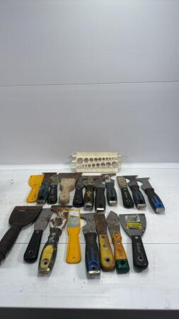 QUANTITY OF PUTTY KNIVES, HYDE PAINTERS TOOLS