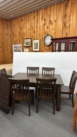 TABLE & 6 CHAIRS
