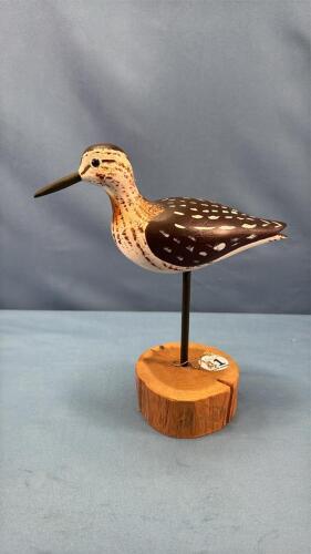 CARVED WOODEN SHORE BIRD