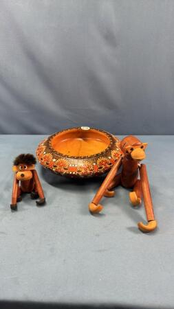 WOODEN 9IN DECORATED BOWL