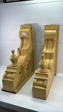 (2) DECORATIVE CORBELS
