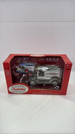 2 PIECE SET FOR TRUE VALUE HARDWARE STORES