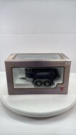 HORSE TRAILER