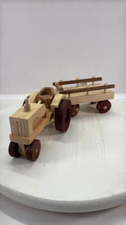 WOODEN TRACTOR & WAGON