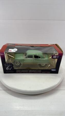 1953 KAISER MANHATTEN CAR