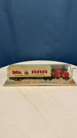 KENWORTH SEMI