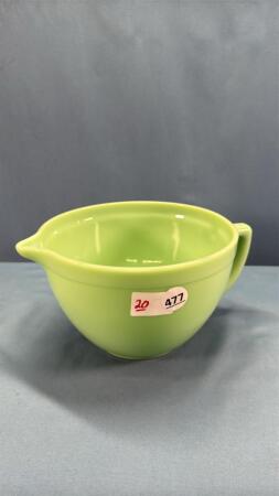 JADE ITE/ FIRE KING 5IN TALL POURING MIXING BOWL