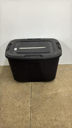 68L TOTE WITH LID