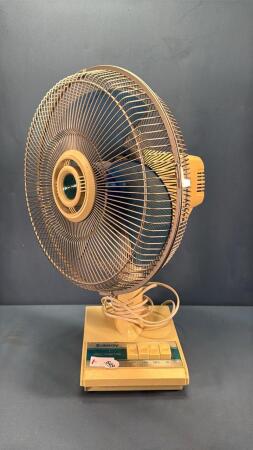 SOLARAY OSCILATING FAN