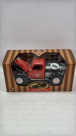 40'S FORD MOTOR TRUCK CANADIAN TIRE