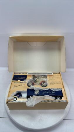 EASTWOOD AUTOMOBILA SET