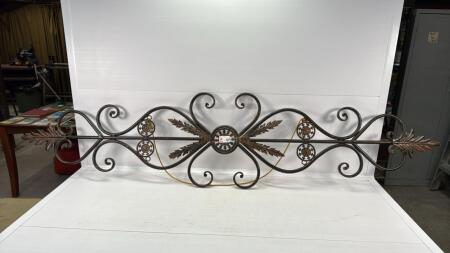 DECORATIVE WALL HANGING (METAL)