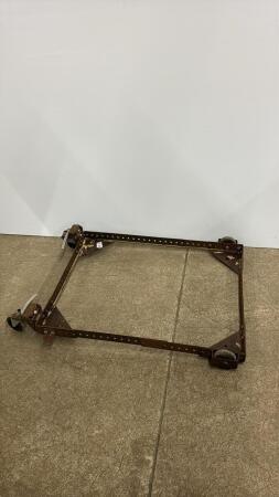 ROLLING SAW STAND