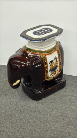 CERAMIC ELEPHANT STOOL OR PLANT STAND