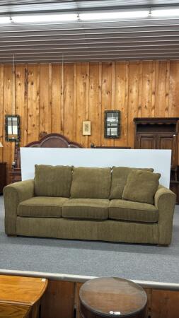 3 PILLOW SOFA