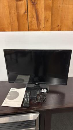 LG 23IN FLATSCREEN TV WITH REMOTE
