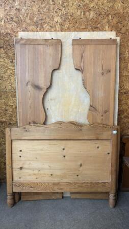 WOODEN 44IN BED FRAME