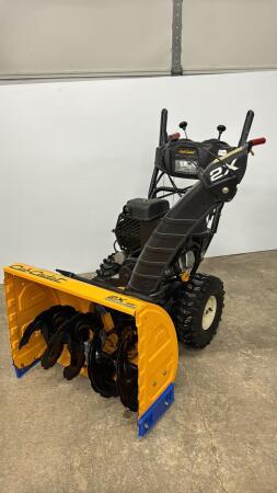 CUB CADET 26IN SNOW BLOWER