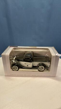 1935 FORD OLD AUTOS COLLECTOR BANK