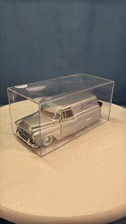 1957 CHEVROLET SUBURBAN