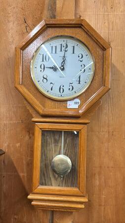 QUARTZ BATTERY WALL CLOCK