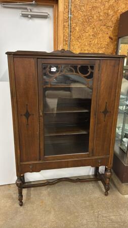 1940'S WALNUT CHINA CABINET