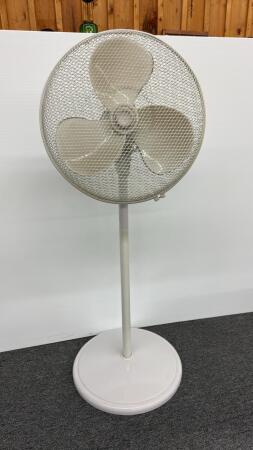 14IN WIDE FLOOR FAN