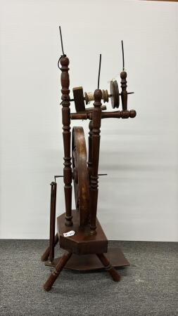 VERTICAL SPINNING WHEEL