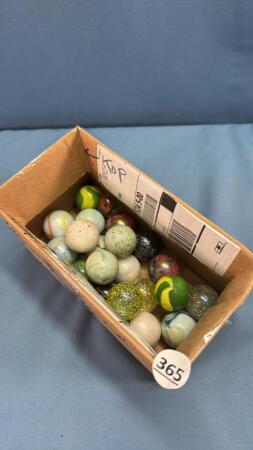 APPROX. 18 MARBLES