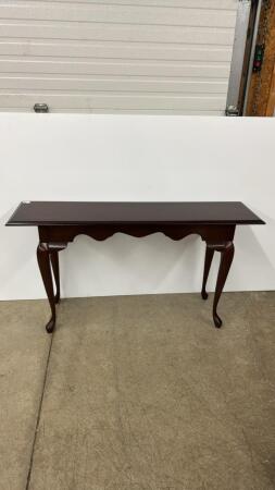 HALL TABLE WITH QUEEN ANNE LEGS