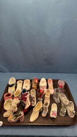 APPROX. 22 CHINA AND GLASS SLIPPERS