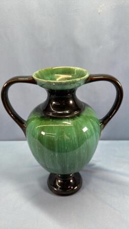 BLUE MOUNTAIN 12IN TALL DOUBLE HANDLED URN