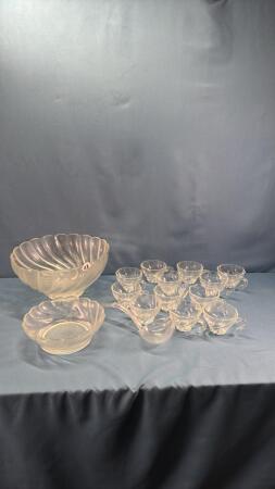 10IN GLASS PUNCH BOWL WITH STAND
