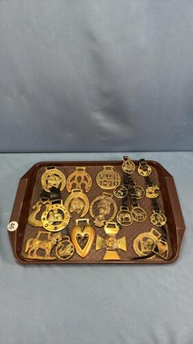 QUANTITY OF HORSE BRASS