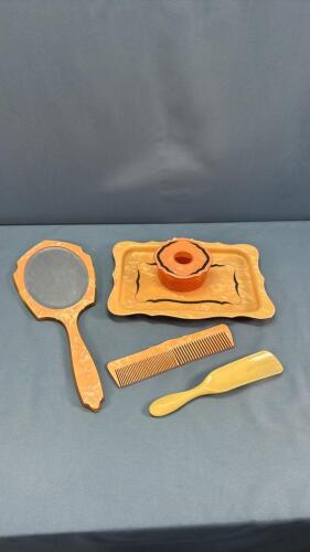 1940'S BAKELIGHT DRESSER PIECES