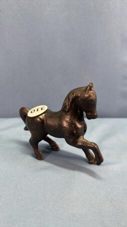 4IN LONG CAST IRON HORSE BANK