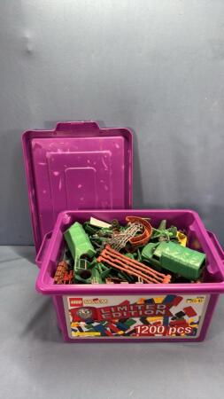 ASSORTED PLASTIC ARMY TOYS