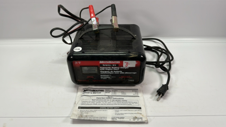 Motomaster Automatic Battery Charger with Engine Start