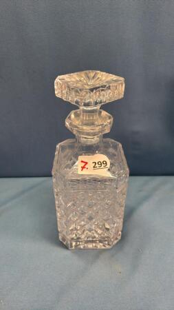 GLASS DECANTER