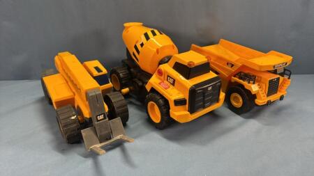 (3) PLASTIC BATTERY OPERATED TOYS