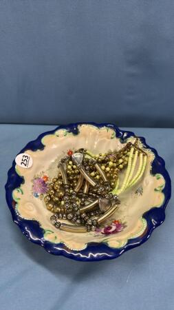 ROYAL NIPPON 9IN SERVING BOWL & 2 NECKLACES