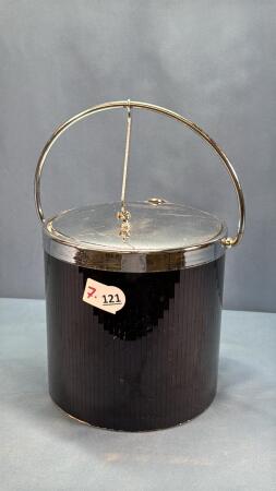 PLASTIC & CHROME ICE BUCKET WITH HINGED LID