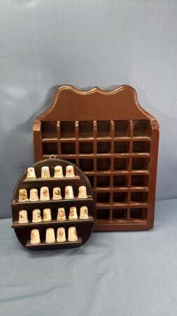 THIMBLE LOT & WOODEN 36 SPACE THIMBLE RACK