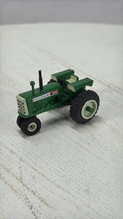 CUSTOM OLIVER 1800 NARROW TRACTOR