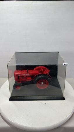 MCCORMICK WD-9 TRACTOR