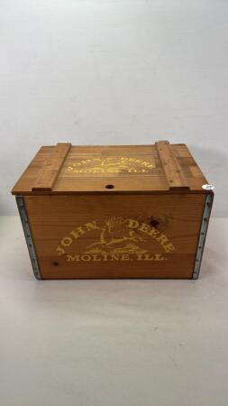 WOODEN JOHN DEERE CRATE