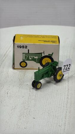 1952 JOHN DEERE MODEL 60 TRACTOR