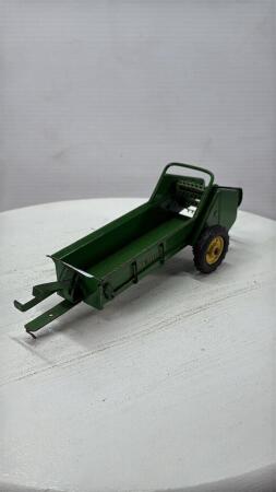 JOHN DEERE MANURE SPREADER