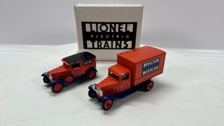 Lionel Trains 2 Piece Truck Set -See Notes